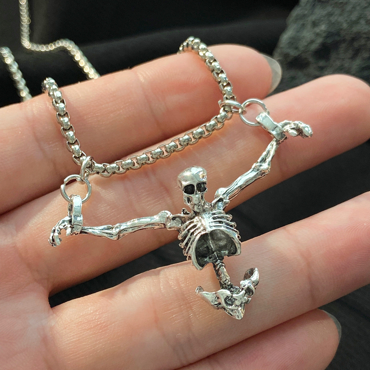 Wholesale Gothic Diablo Skull Pendant Necklace Punk Hip Hop Alloy Dressed Skeleton Collarbone Chain Halloween Necklace Chain